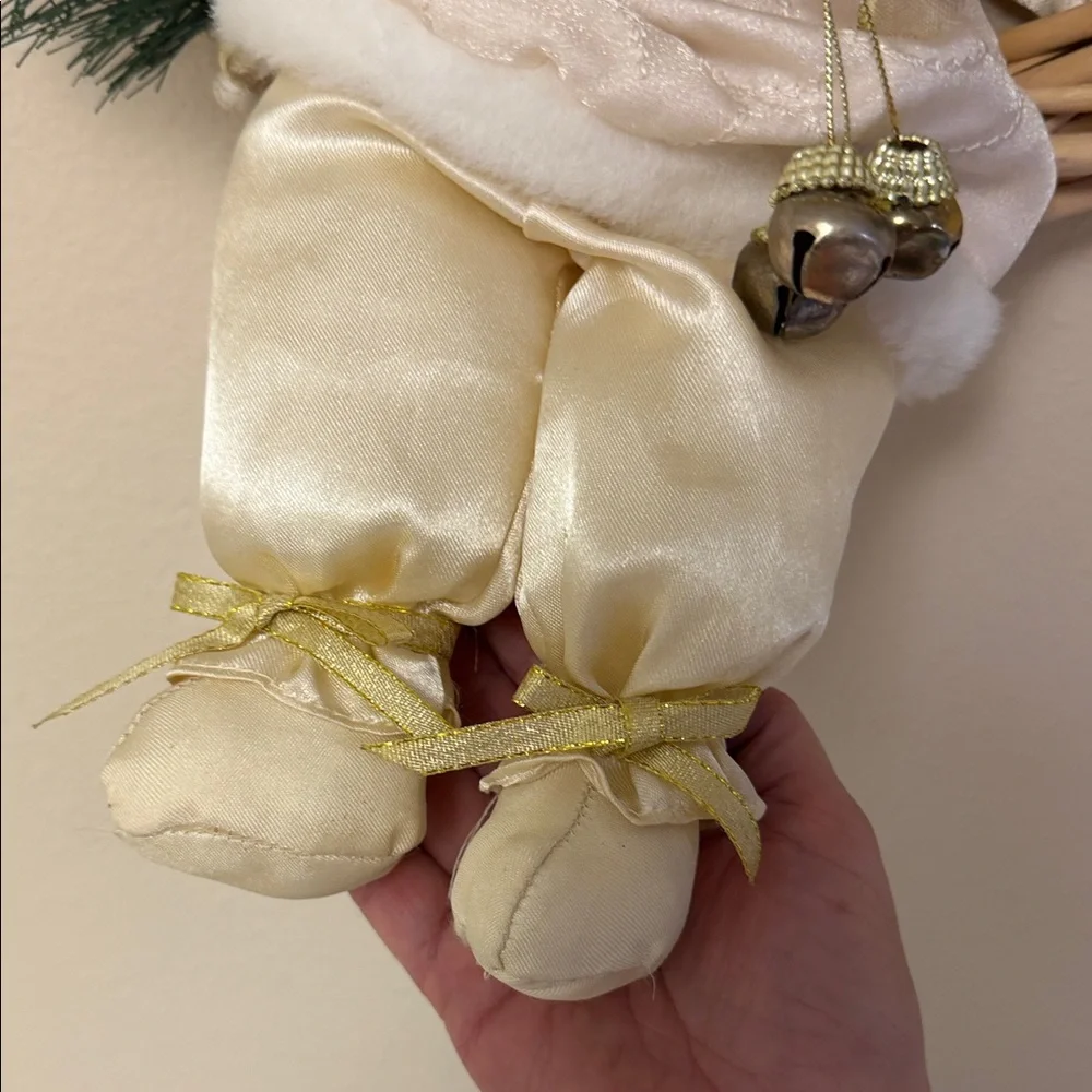 Holiday Angel Wreath with Cream Accents